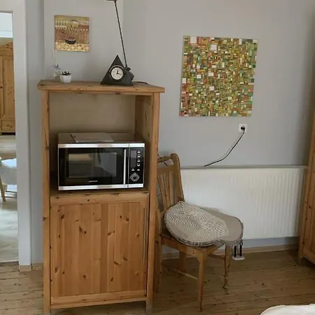 Cornelia * Κόμπλεντς