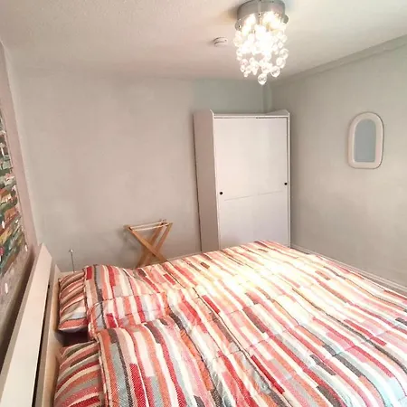 Cornelia Appartement *